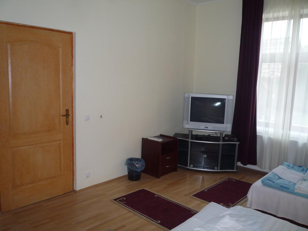 Hotel Aba Vezer Vendeghaz Abaújszántó Zimmer foto